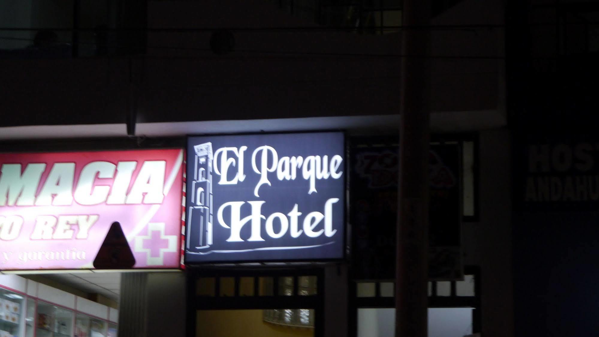 El Parque Hotel Андауайлас Екстериор снимка